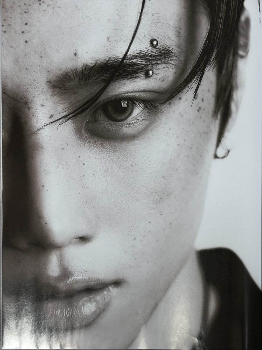 sw_cong0412's tweet image. 쉣………
아 화보 장인 다워