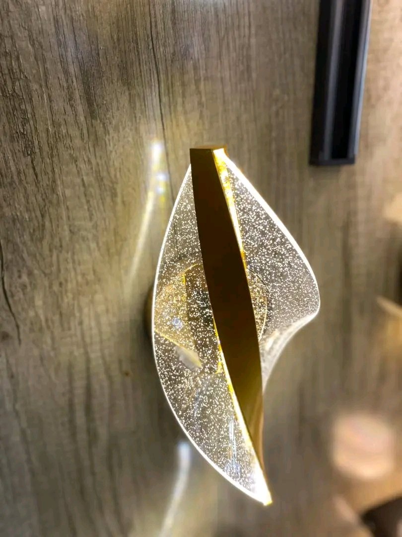 decolationLight's tweet image. Ifike wakati wateja muwe na utu.