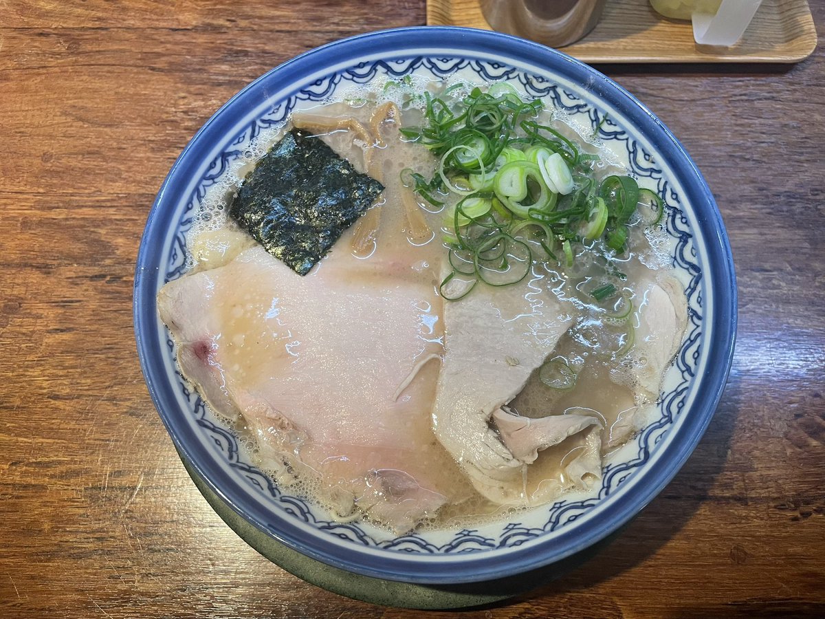 博多とんこつ 天神旗@上新庄（大阪府） 本博多ライト1000円 や団定食前