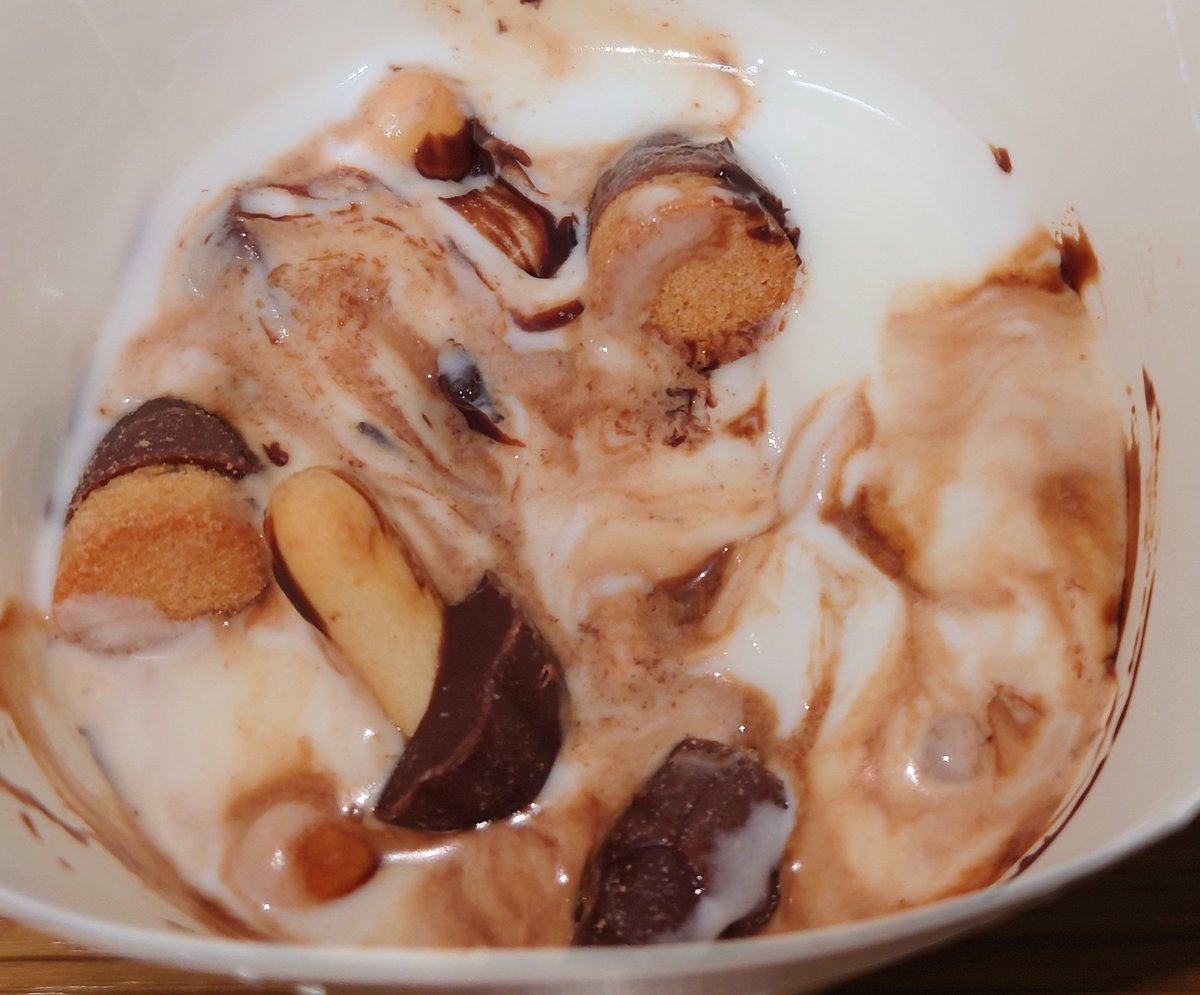 ZeppJam's tweet image. 今日は休みじゃ　グフフ