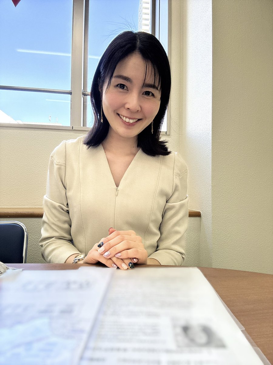 本日は、ご縁をいただき健康経営記念講演にてお話しさせていただきました😊🎤

二階席まであるホールや大きなスクリーンまでご用意いただき感謝の気持ちでいっぱいです✨皆さんと温かい時間を過ごすことができました♪ それにしても日本橋は活気のある街ですね！歩いているだけで背筋が伸びましたw
