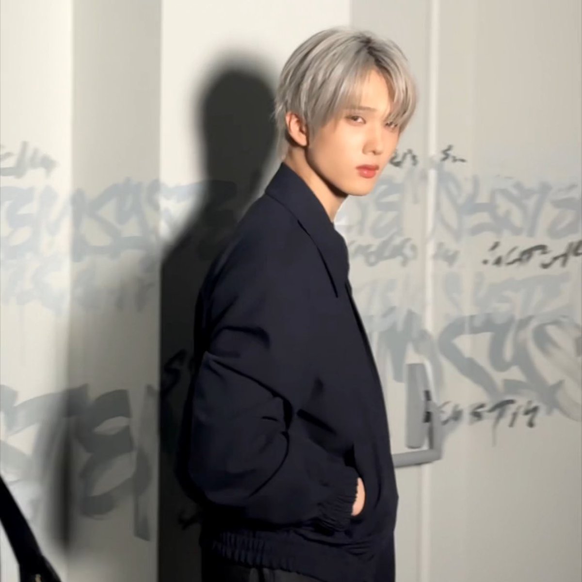 asteriungs's tweet image. jisung gaze i will Faint