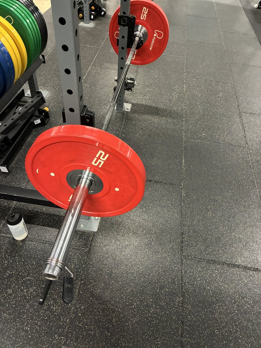 #Morning ☕️

✅ Seven b4 7

It’s #friYAY so decided to ‘raise the bar’ a little today…

End the week like you want to start the next…‼️

Health = wealth #PEople 

🙌💜🧠
#coffee #exercise #teacher5aday