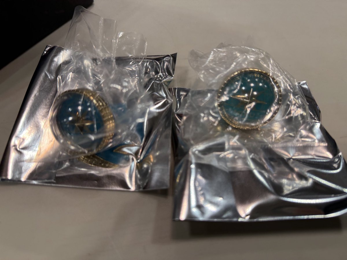 交換】プロセカ セカライ セカライ5th リングライト リンライ 譲：ミク