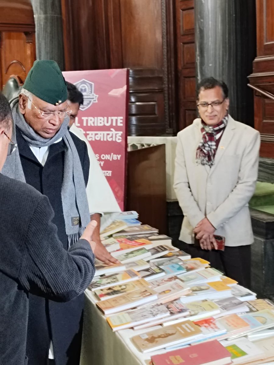 parliament_lib's tweet photo. Honble Shri Mallikarjun Kharge (LOP-RS) , Shri Kiren Rijiju (Minister -Parliamentary Affairs) Shri Rakesh Sinha, Shri Uditraj and Shri Uttpal kumar singh visited  the exhibition today.
#netajisubhaschandrabose #parliamentlibrary https://t.co/yM1wkiUtZU