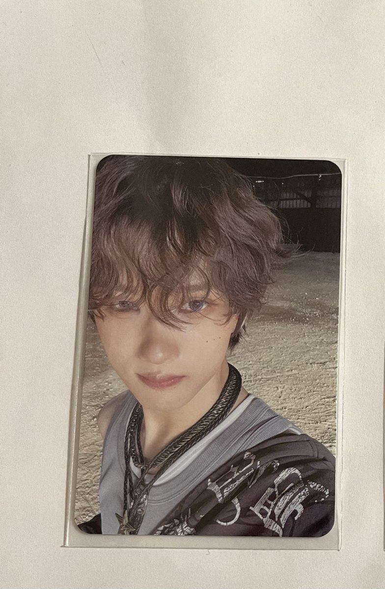 s__s✴︎ tweet media