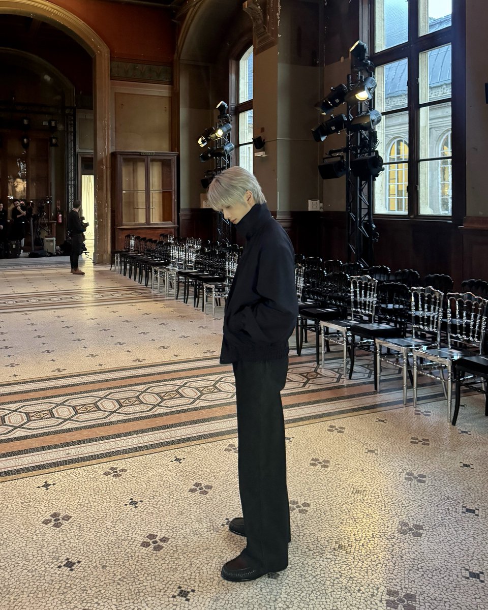 bonusbns_'s tweet image. TALL, FINE, GORGEOUS 🩶🖤

JISUNG AT SYSTEM FW26 #SYSTEMFW26xJISUNG