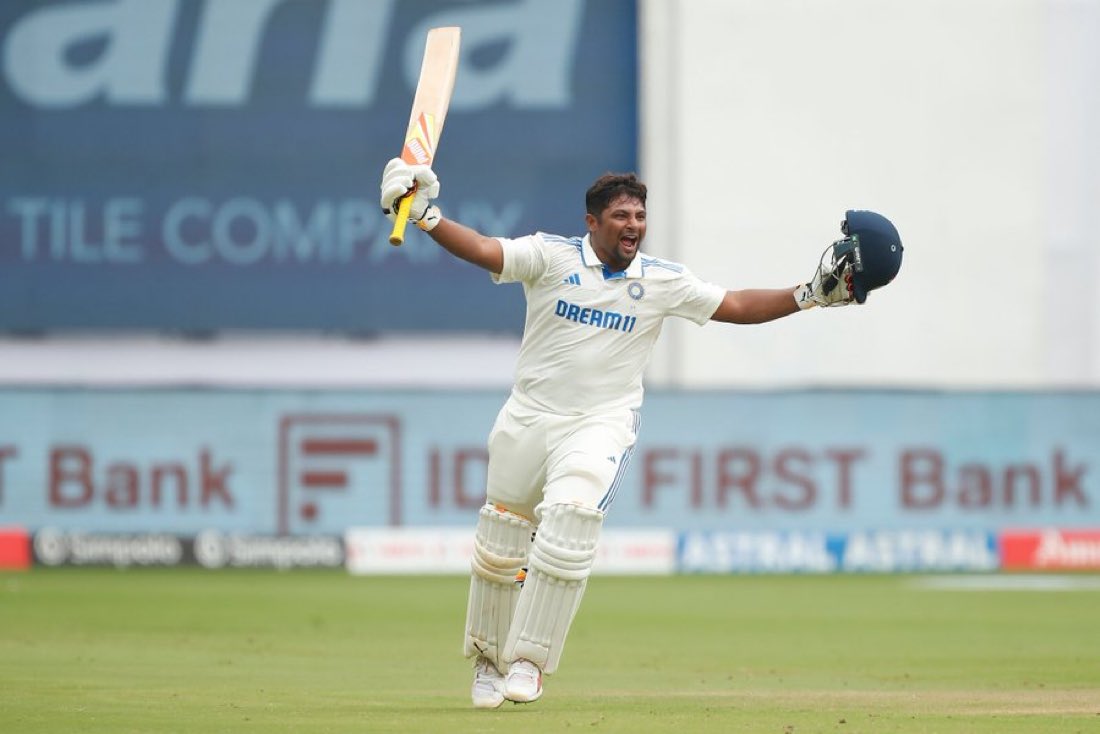 DOUBLE TON:
SARFARAZ KHAN HAMMERED A DOUBLE HUNDRED FROM JUST 206 BALLS IN THE RANJI TROPHY.
He has got the potential and ready for the One day &amp; T20 World Cup.
A LEGEND BEING MANUFACTURED.
<a href="/BCCI/">BCCI</a> <a href="/BCCIdomestic/">BCCI Domestic</a> <a href="/YUVSTRONG12/">Yuvraj Singh</a> <a href="/imVkohli/">Virat Kohli</a>