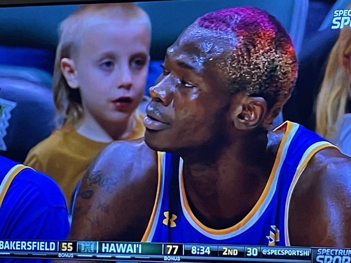 12beats5's tweet photo. I lost my hair in my 20’s.  I can no longer sport either of these looks. And I think I’m feeling jealousy for the first time in a couple of decades. https://t.co/tlGzmYnEfO