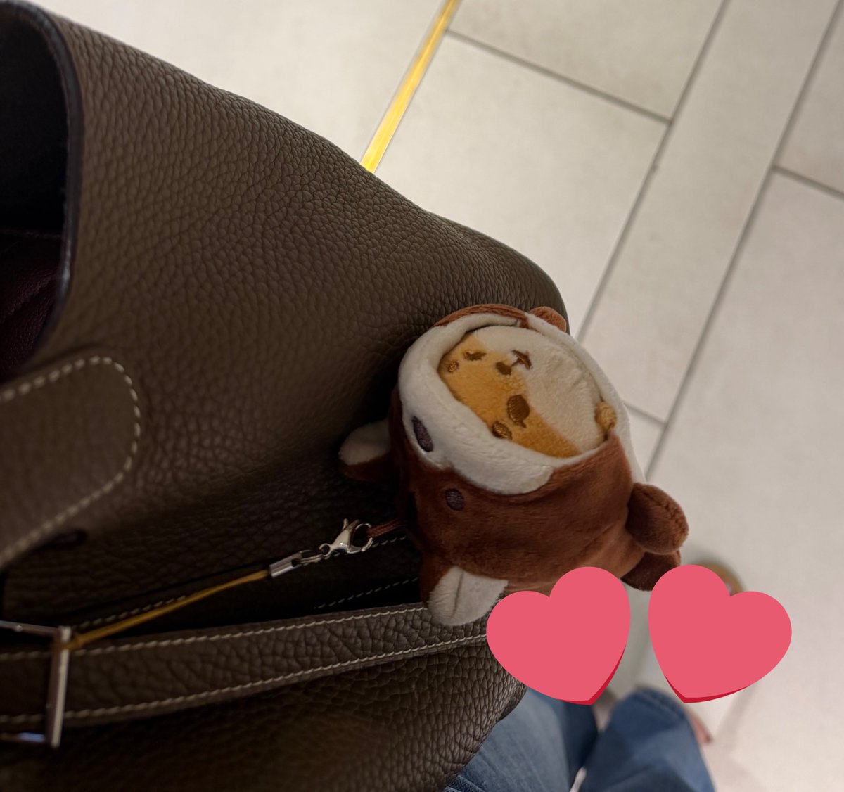 today's ke on my bag of the day (also just realied i had a scratch on this bag)