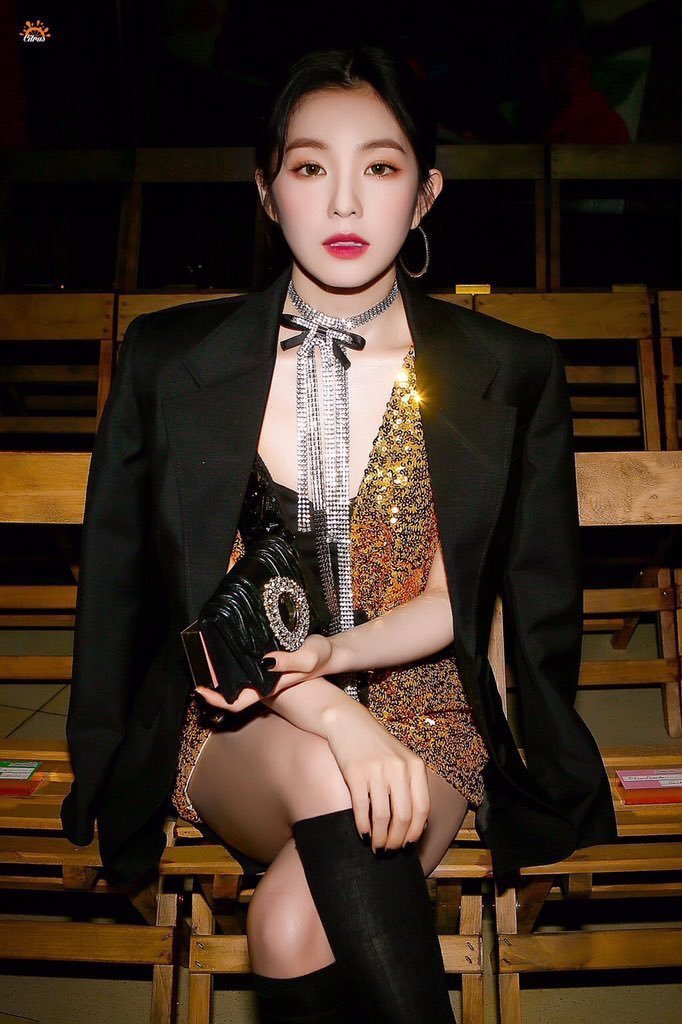 Kpop4planet_KR's tweet image. 루이비통 세훈, 미우미우 아이린 그리고...... 시스템 박지성.....