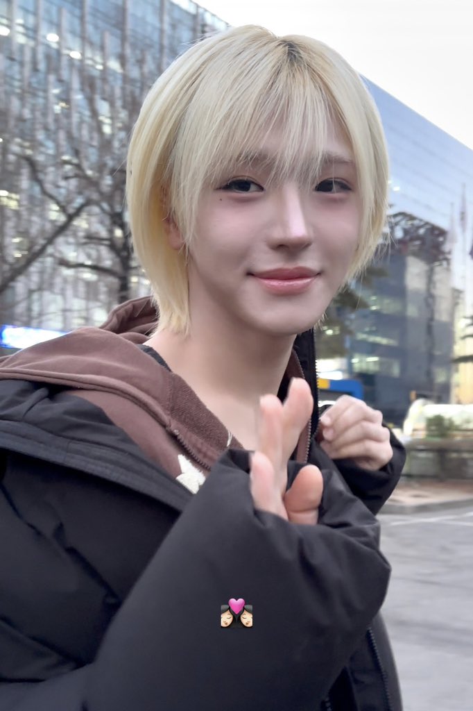 chu!👩🏻‍❤️‍💋‍👩🏻 tweet media