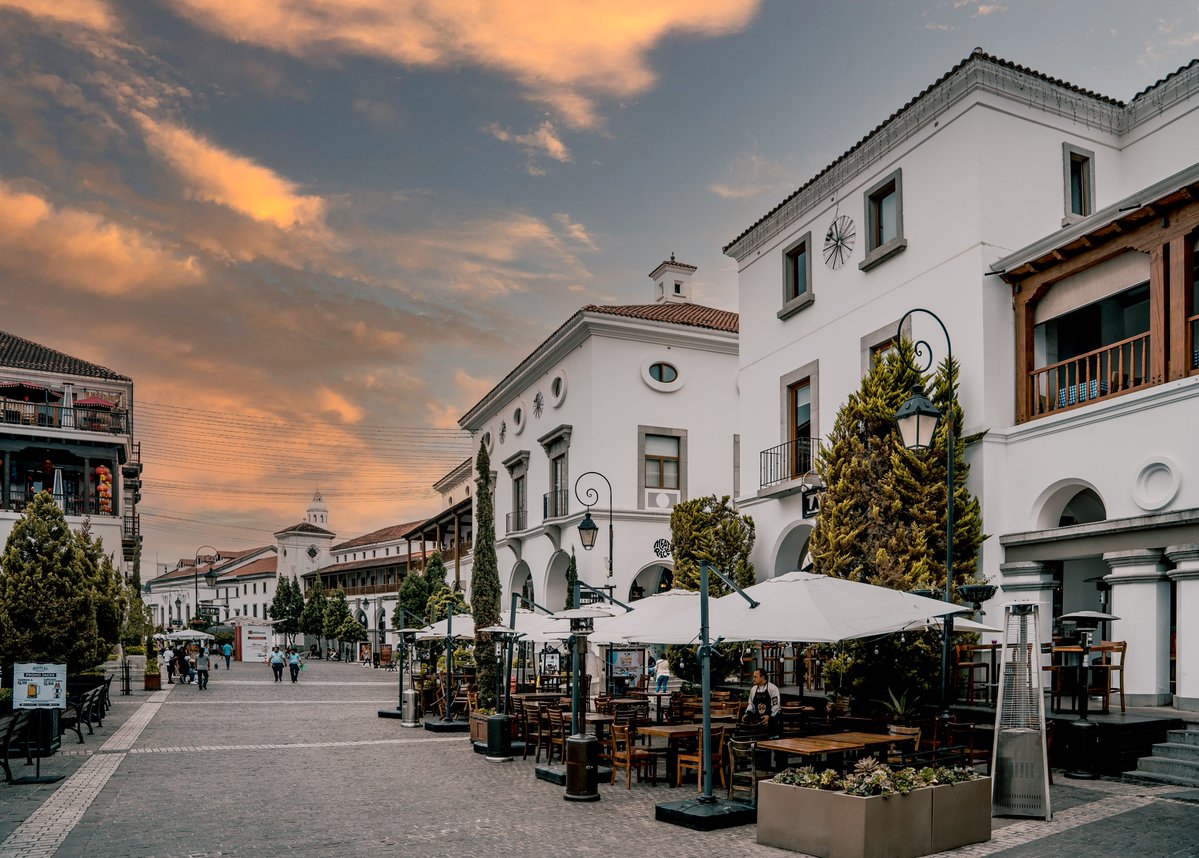 This is Guatemala. Not Europe. We can build beautifully anywhere we choose to.