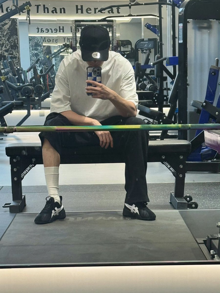 Yán Ān. tweet media