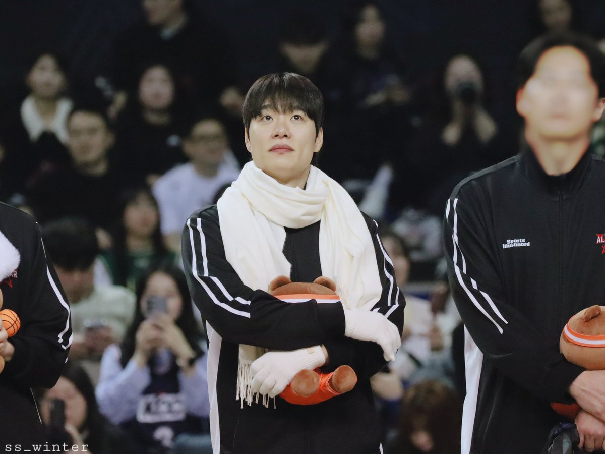 보조개에 빠지게 해주라..
#260118 #한호빈