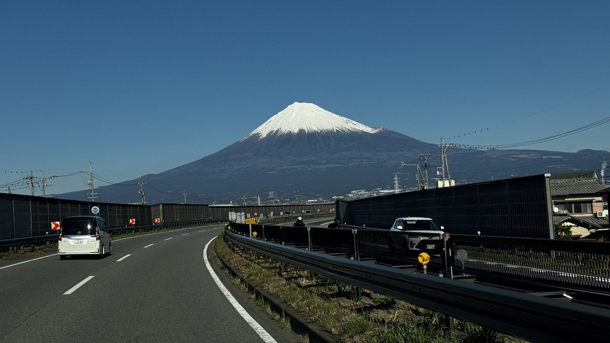 搬磚工 tweet media