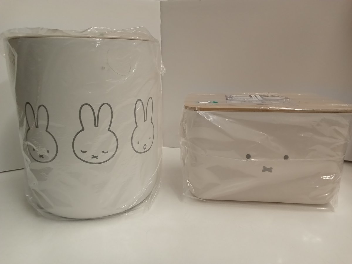 当店にてミッフィー雑貨販売中です
ぬいぐるみやダストボックスなど取扱あります
プレゼントにいかがですか🎁

#mh45h