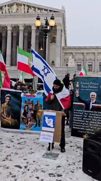 hastyarrr's tweet image. پرچم اسرائیل در تجمعات خارج از کشور نقش حشره کش و داره، هیچ حشره موذی مسلمانی نزدیک نمیشه.

#KingRezaPahlavi
#JavidShah