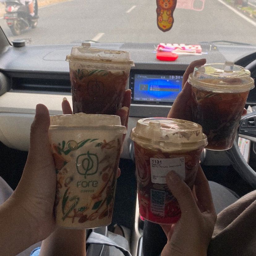 labeyca's tweet photo. triple peach americanooo terakhir yey, seminggu minum ini trs https://t.co/hwMNr9yxCM