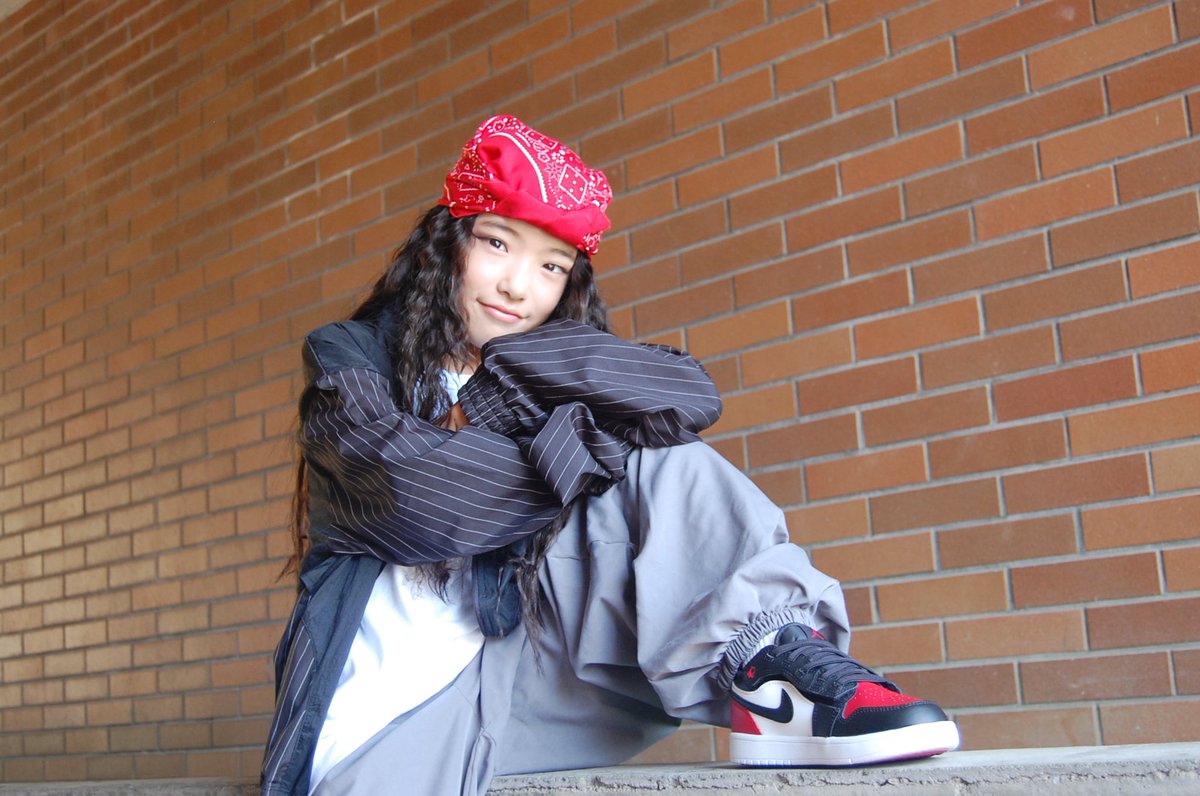 .
 
ウラドラ2025 4th PERIOD
2025.11.30
 
U-9ソロ部門
 
優勝…詩(JAZZ/北海道)★FINALIST
準優勝…himAr1(HIPHOP/神奈川)★FINALIST
３位…葵海(HIPHOP/栃木)★FINALIST
 
#ウラドラ
#オンラインダンスコンテスト
#町田おどり場建設