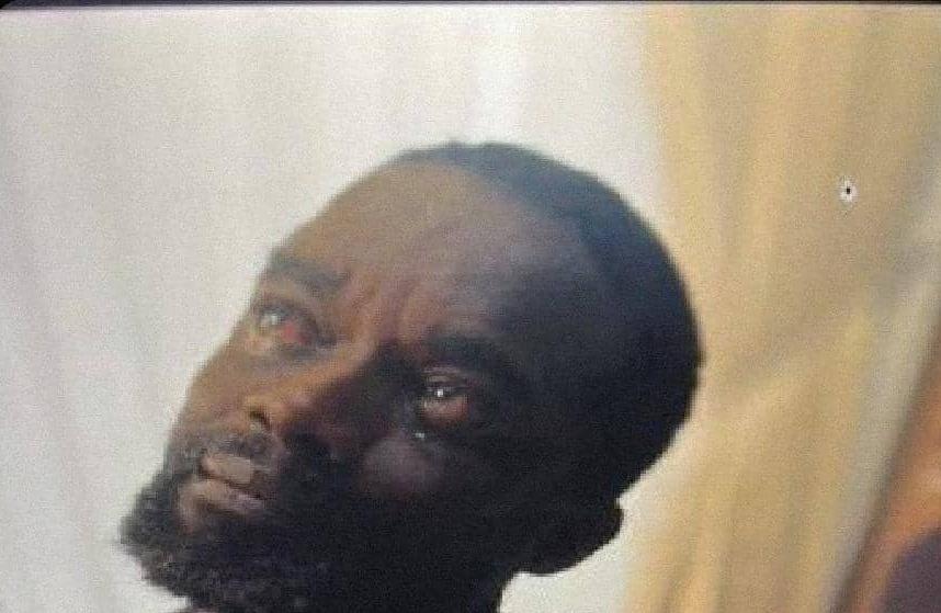 EmmyHazard10's tweet image. "No allow any girl pressure u" then me begging my gf a few minutes later to manage the last card I sent her