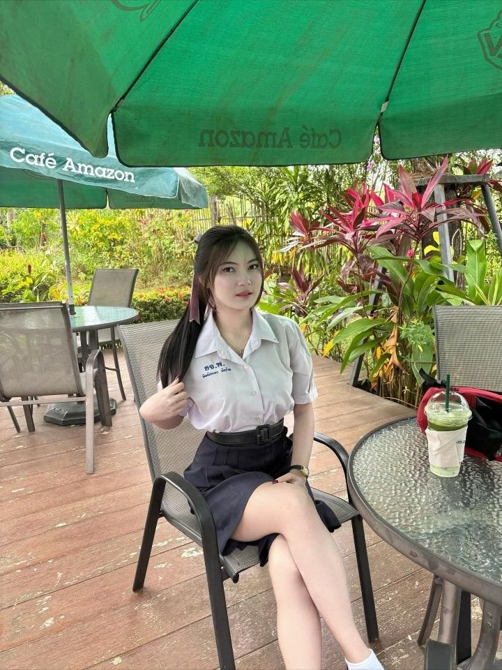 sappghic's tweet image. ช่างยนต์มาซ่อมใจพังๆหน่อยงับ😜