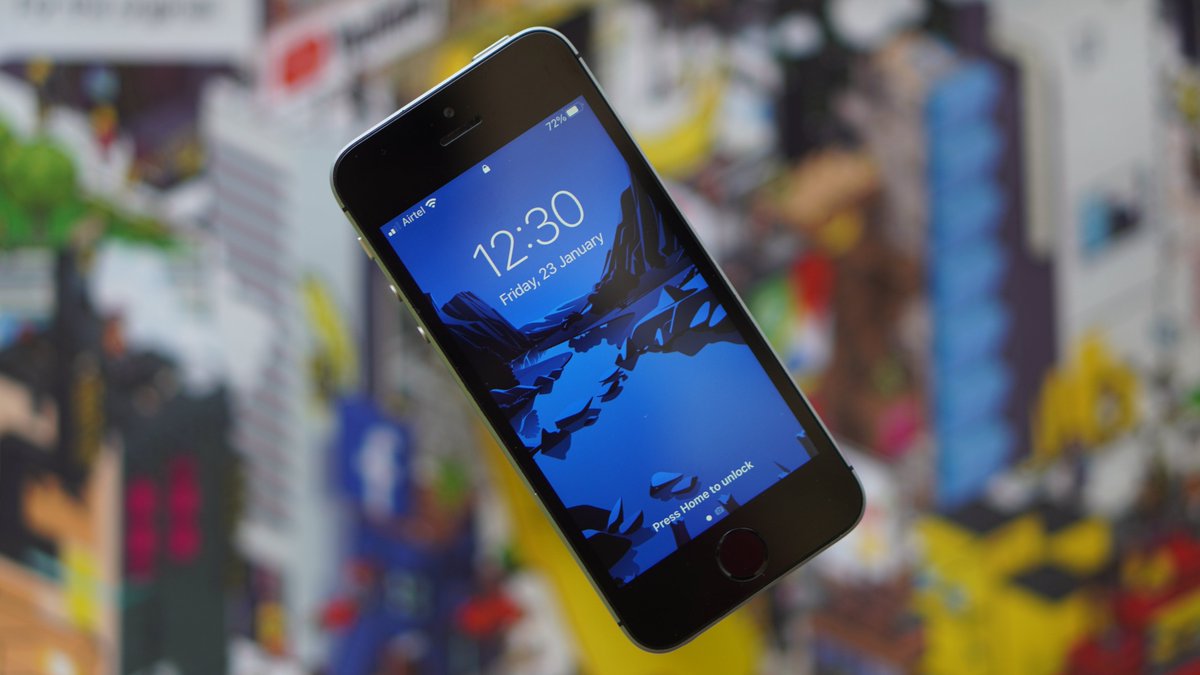 Got my hands on the most GOATed iPhone design of all time! This thing is beautiful 🥹