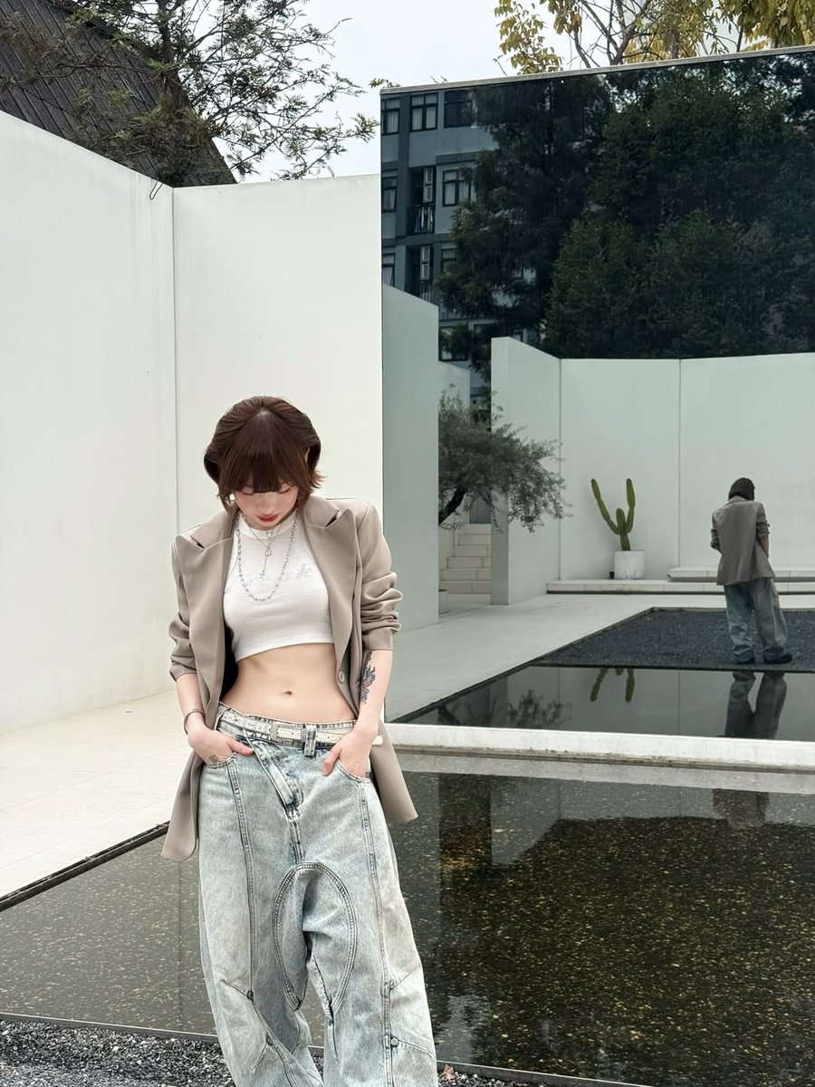 janninew_id's tweet image. [📷] แอ๊คอาร์ตสมาร์ทด็อก

📎instagram.com/p/DT19YPEiXQ6/…

#JannineWeigel #พลอยชมพู #Ploychompoo