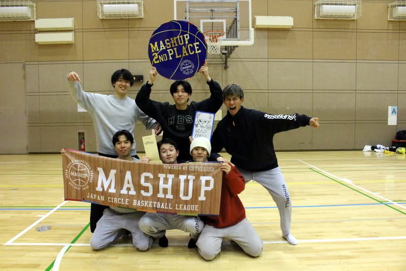 クリスタリア tweet media