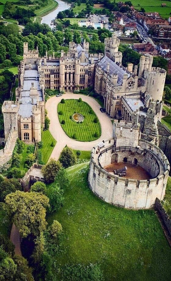 Mystic Castle tweet media