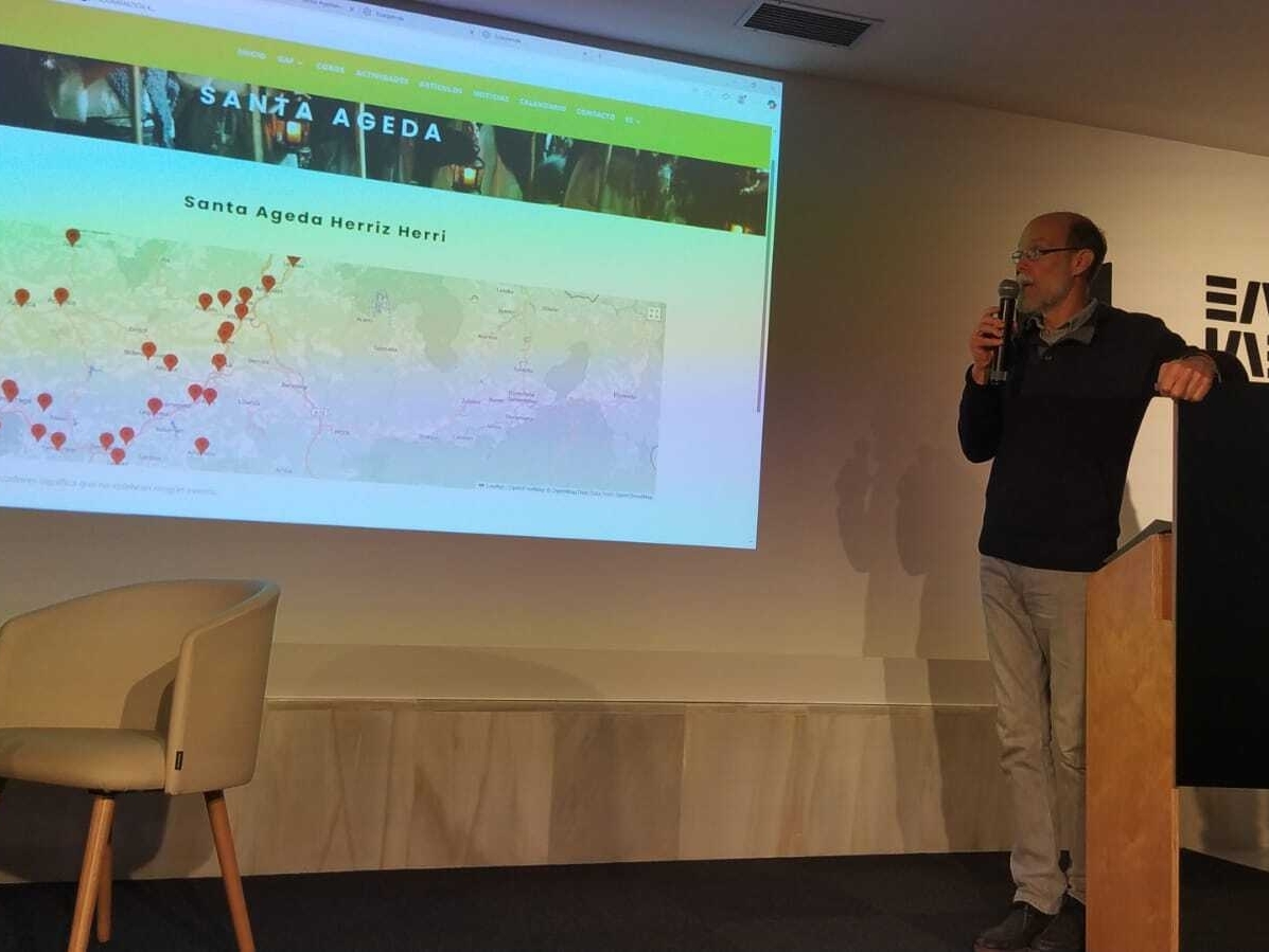 🎵 Urtarrilaren 15ean, Kultur Ondare Zuzendaritzak antolatutako Ondare Immaterialaren Mahaiaren baitan, 2026ko Santa Ageda prestatzeko jardunaldi labur bat egin zen. 

Honako esteka honetan dago ikusgai jardunaldia: gip.eus/fkjnm2