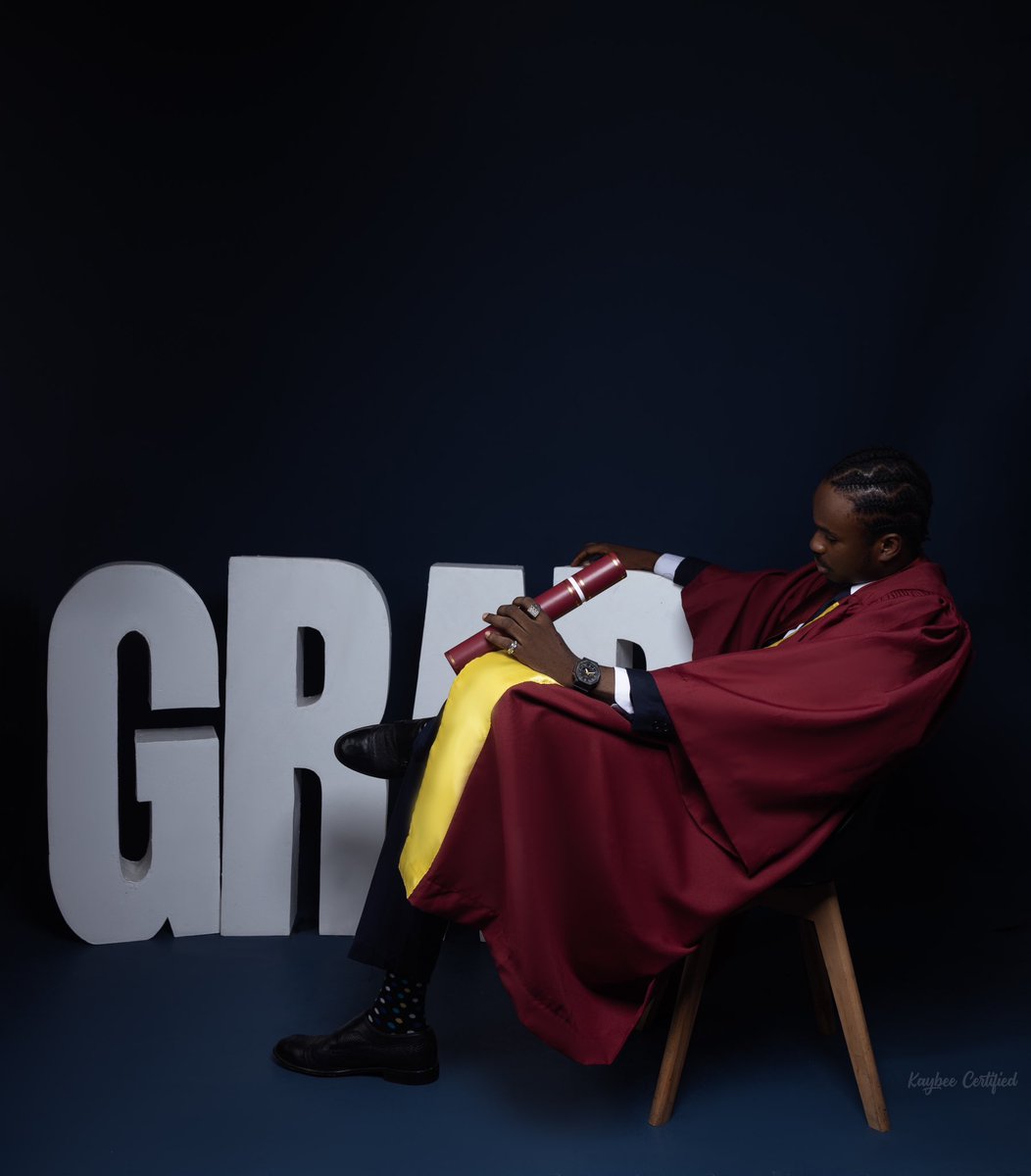 emitjeje's tweet photo. OLATOYE ADETUNJI CopyrightX (Havard law)
LL.B HONS (Second Class Upper) from University of Lagos .
#unilagconvocation https://t.co/xxTxVEg2rl