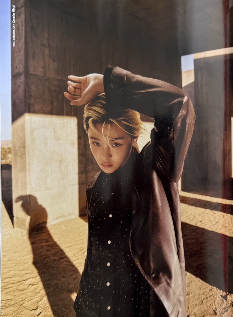 parkbeaus's tweet image. JIHOON FOR SINGLES MAGAZINE OH MY GOSHHHHHHHHHH DJSBRIDHW GUYS???