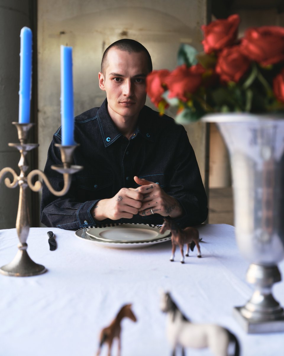 culture_colors's tweet image. A quiet tension, a bold edge. 🕯️
GIDDY UP captures the modern cowboy mood—clean silhouettes, refined details, unapologetic attitude. 🤠✨🐎

Ride into style.
Saddle up.
It’s time to Giddy Up.
🗓 29 January – 1 February 2026
 📍 Beacon Zone 2, 1st Floor, CentralWorld

#GiddyUp…