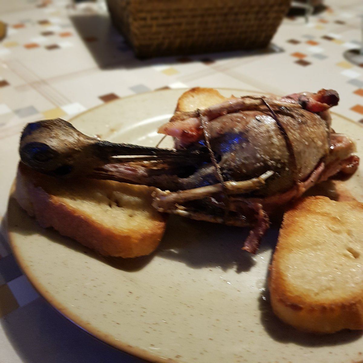 <a href="/FrancAller_info/">Franc Aller</a> Et Marie-Clitorine croit qu'on s'amuse 🤦‍♂️
Mais non Marie, on se REGALE !! 😜
#MéKeCéBon
#LeWEdernier ⤵️