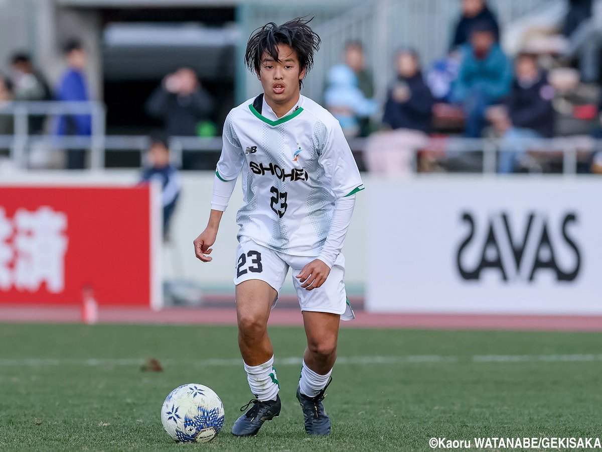 サッカーダイジェストWEB掲載】 OB情報〜高校編〜 屋宜 葵 経歴:FC