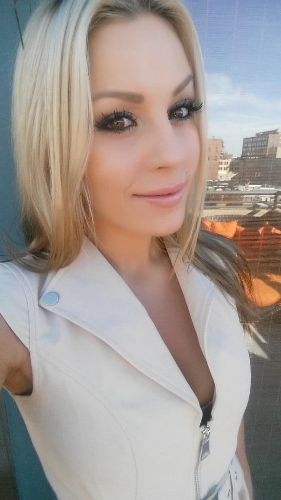 DashaJansen tweet media