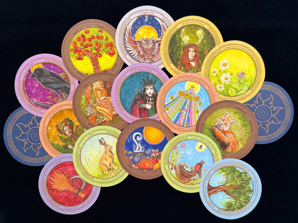 ✶お取り扱い作品のご紹介✶ Enchanted Wheel Oracle 【自然のサイクル