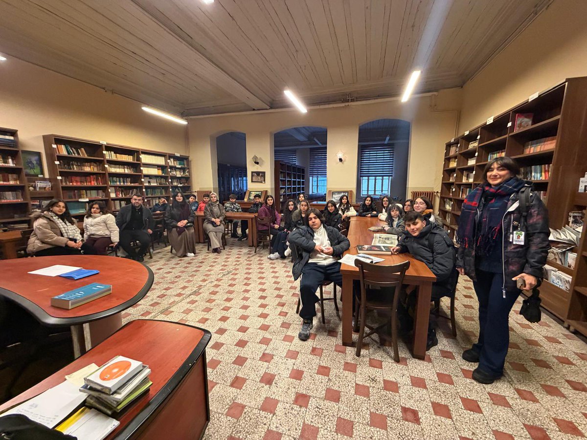 vanbilkoleji's tweet photo. 8. sınıflarımız için her yıl geleneksel olarak düzenlediğimiz “İstanbul Liseleri BİL’iyorum” gezimizi bu yıl da başarıyla gerçekleştirdik. https://t.co/o1TcYiAvU3