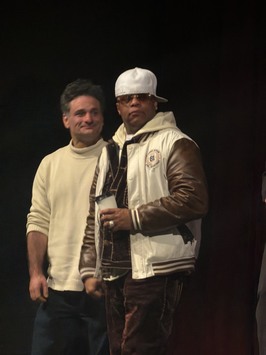 Chris Barrett tweet media