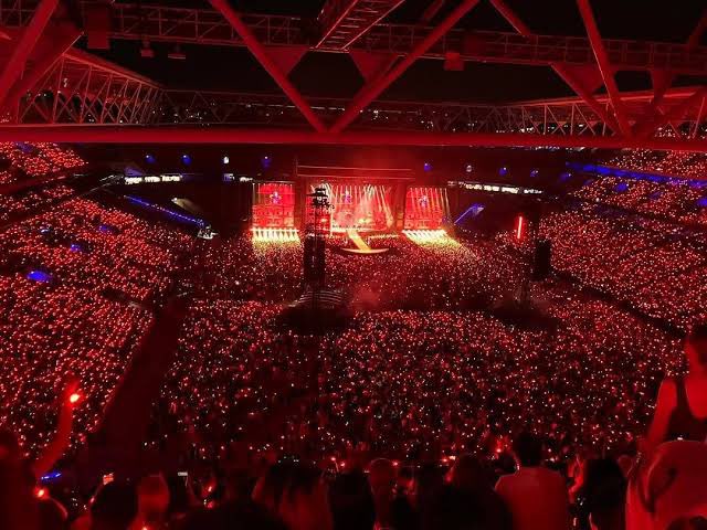 jude⸆⸉🍂🏒 || OR3 COMING!?!? tweet media