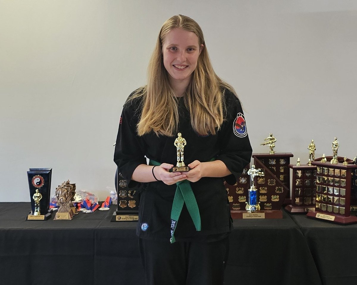centenaryma's tweet photo. Ruby was awarded the trophy for the 'Best KEF-IC Grading to ALPHA in 2025'. Congratulations Ruby. Great job!!! #awards #centenarytrophies #combativemindset #awardsnight #kefic #kineticfighting #combativefemales https://t.co/bpPwiBrhzl