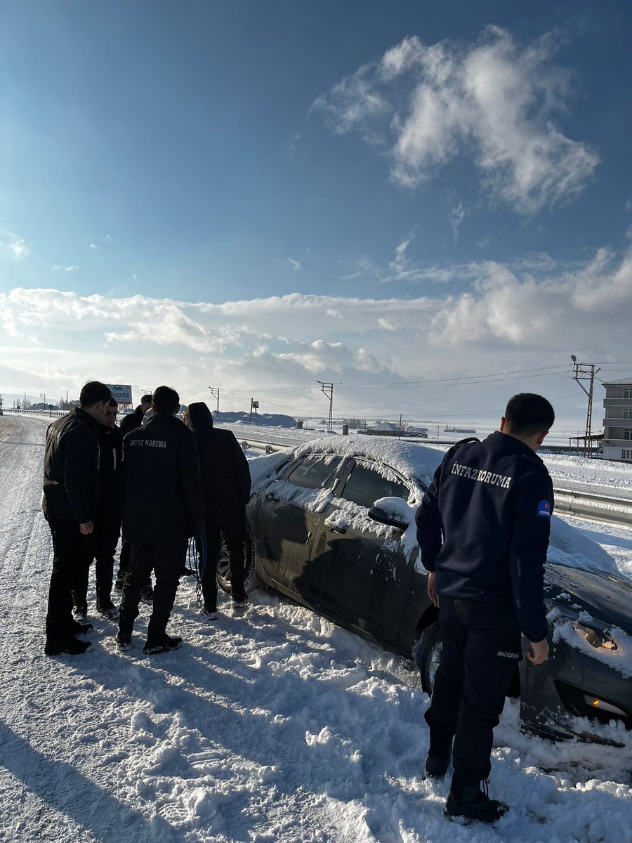 Ayşe Salmanlı tweet media