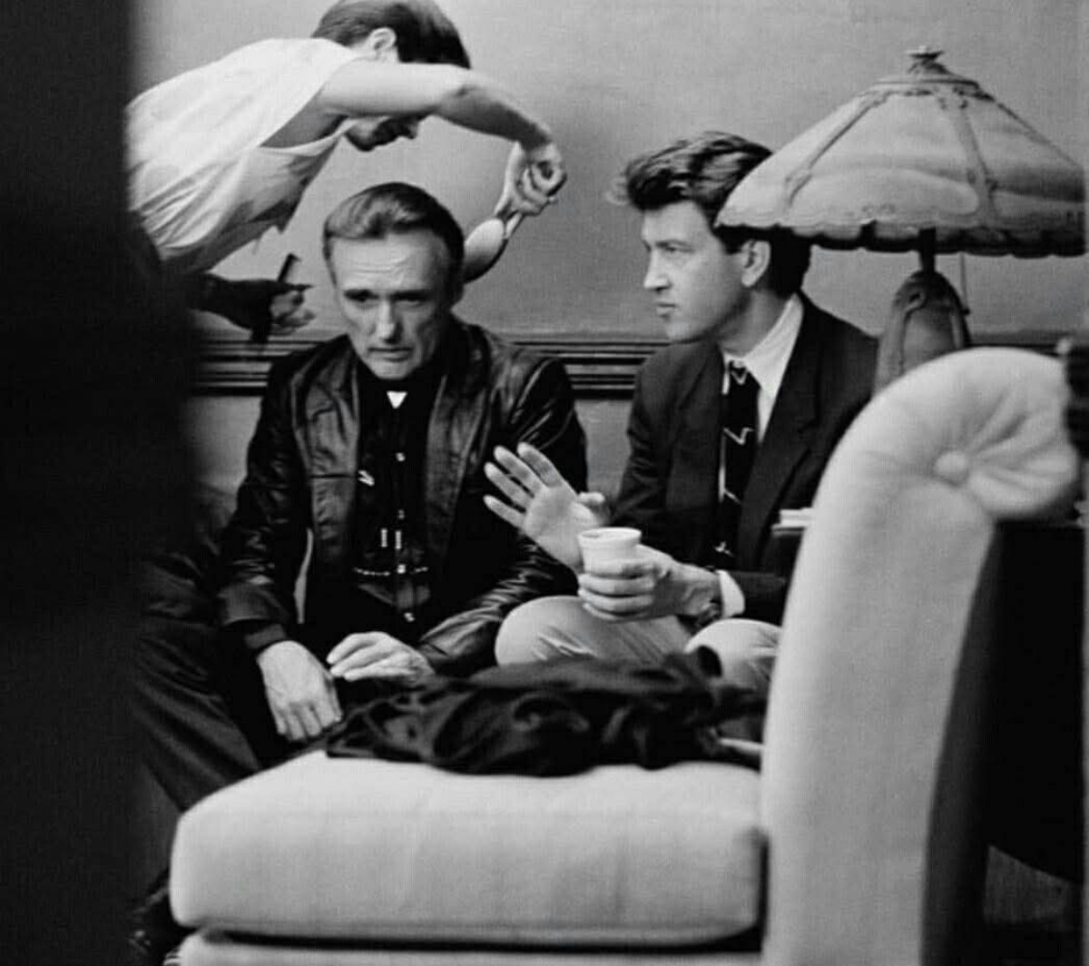 Passionissime's tweet image. #davidlynch and #dennishopper on the set of Blue Velvet