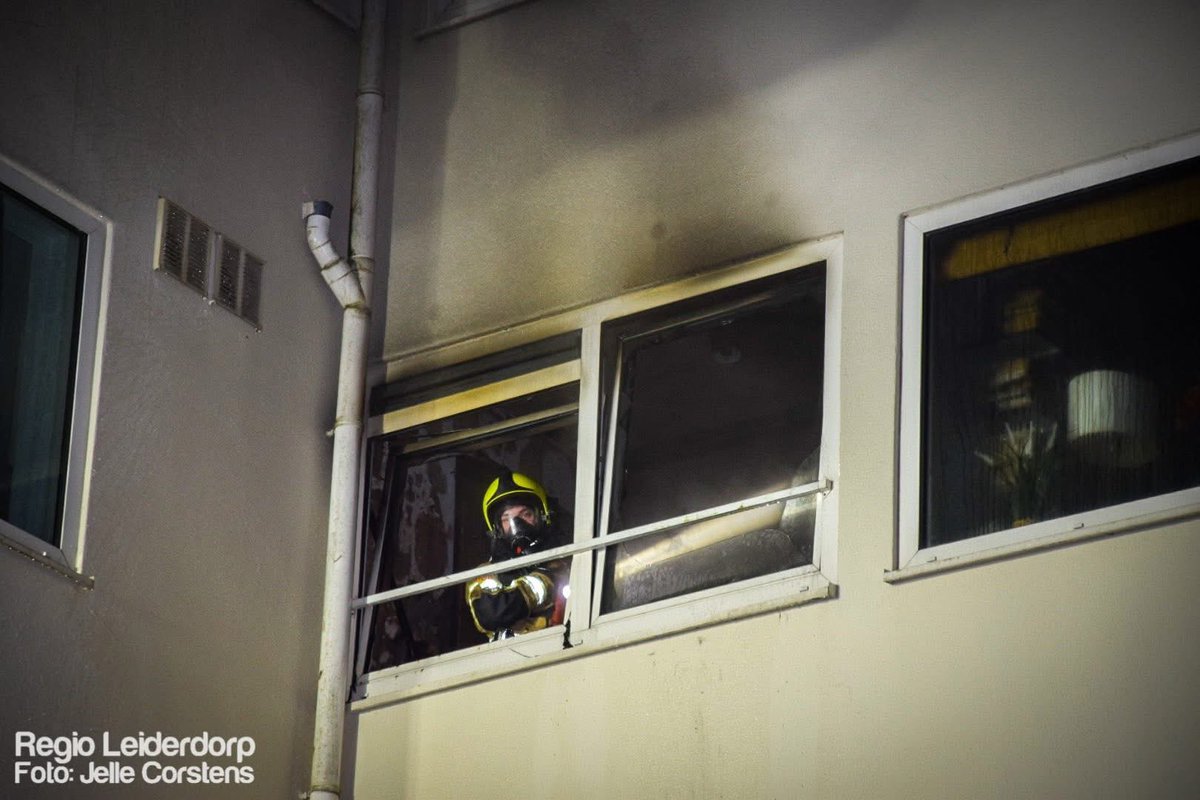 🚨 Uitruknummer: AB-07
📆 23-01-26 ⏰ 02:38
📟 P2 (Middel BR) BR Woning, Klikspaanweg Leiden
🚒 AB4182
ℹ️ Aanleveren ademlucht na brand in woning.
📹 Regio Leiderdorp