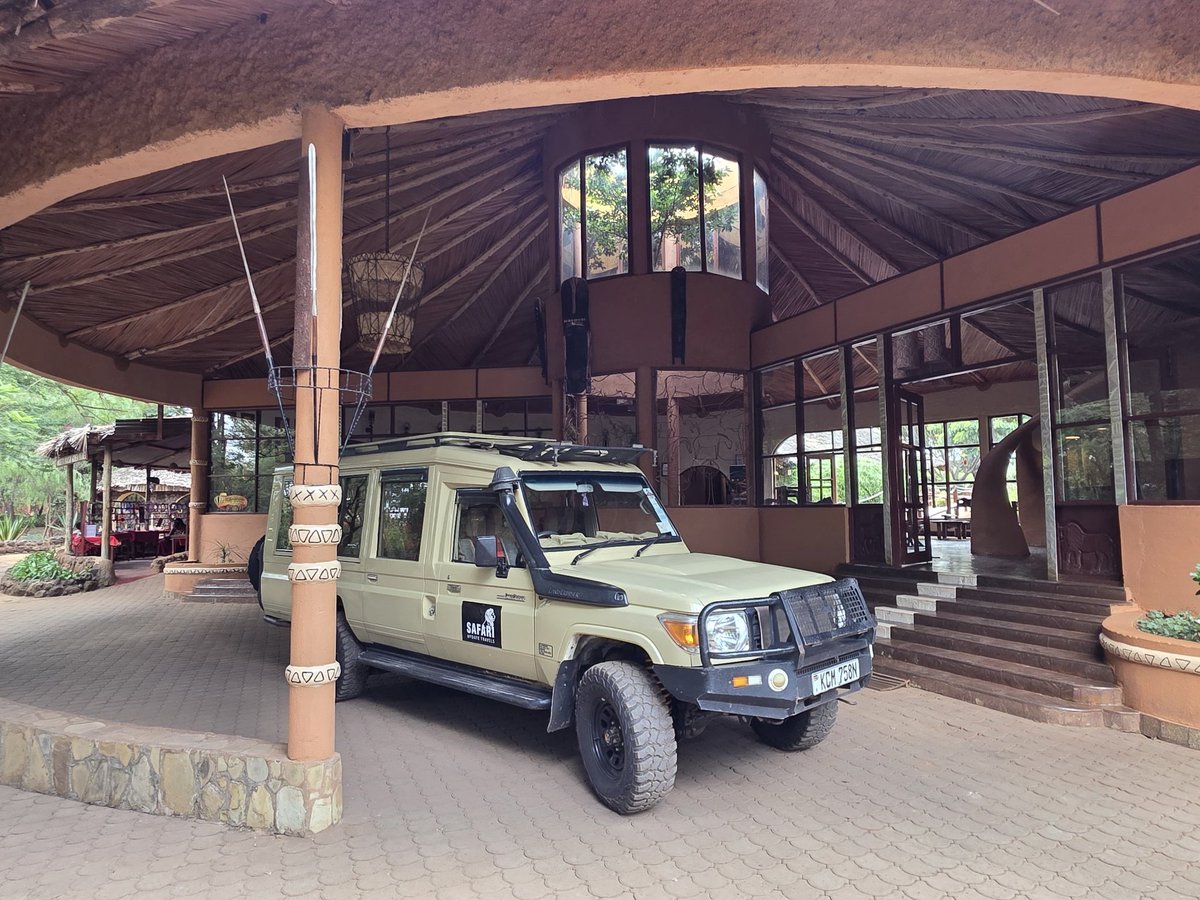 UpdatesSafari's tweet photo. Safari Pictorials| Wildlife Adventure in Kenya🇰🇪.

Talk to our qualified and knowledgeable safari guides to book your next safari with us😊.
📧 info@safariupdatestravel.com
📲+254 738 349378
🌐 https://t.co/uaUkZYD5Z3
#Authentic #Safari #Experiences #Africansafari #magicalkenya https://t.co/nfvxbylXRw