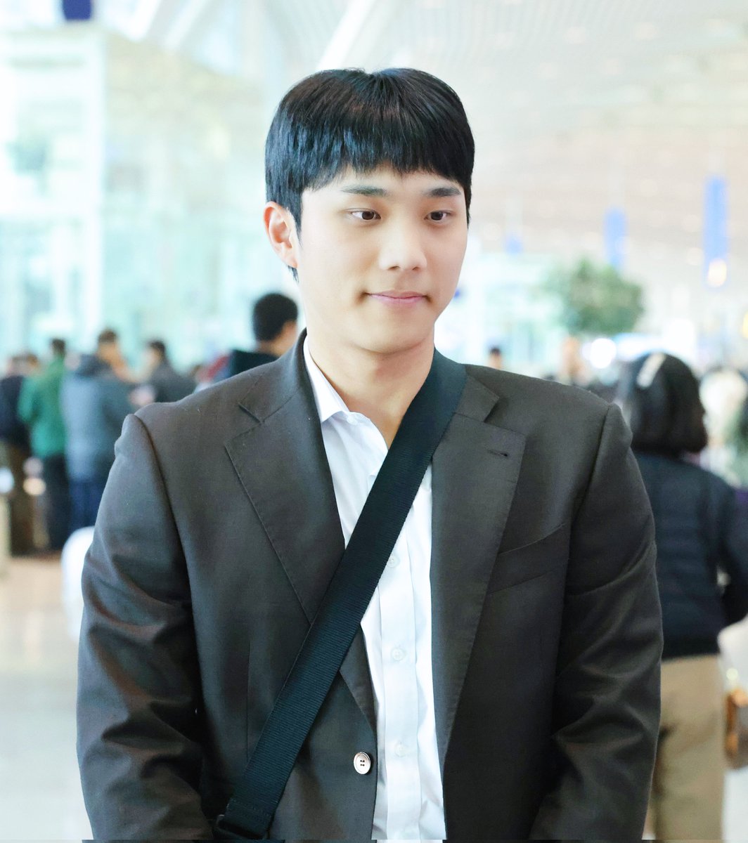 오랜만

260123 스캠 출국
#삼성라이온즈 #이재현