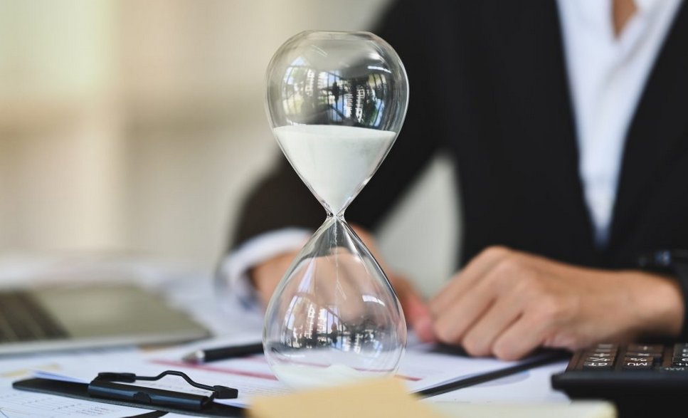 go_legal's tweet image. The expansion of #director #liability &amp;amp; extended corporate delinquency periods pose new risks for commercial contracts, requiring #attorneys to address these issues in drafting, review, and advice. @SchoemanLawInc #CommercialContracts #corporate #Agreement
golegal.co.za/risks-commerci…