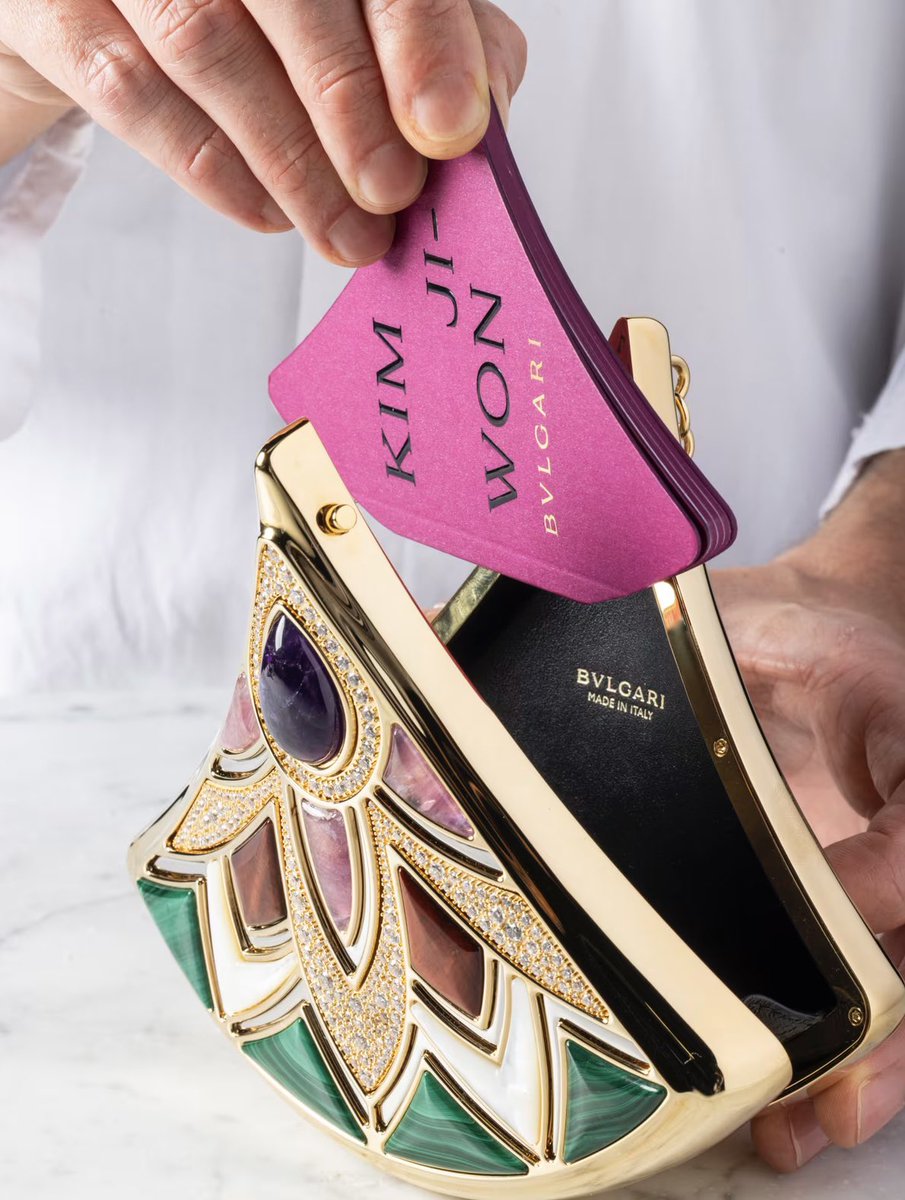 These women also author five specially crafted miniature books, designed to fit perfectly within each minaudière. Each book, reflecting their unique lived experience, transforms the minaudière into an amulet that not only holds a precious object but also carries the echo of