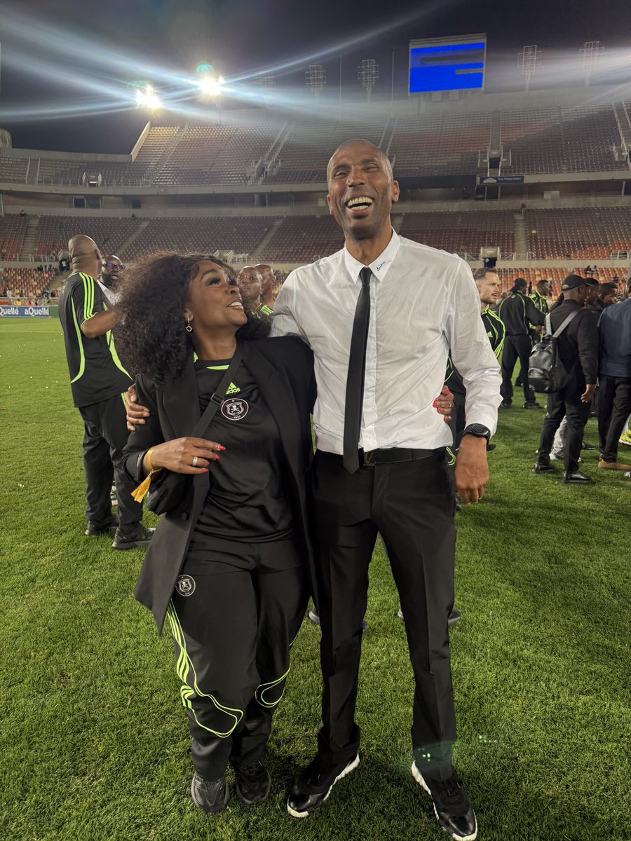 Sindisiwe Khumalo tweet media